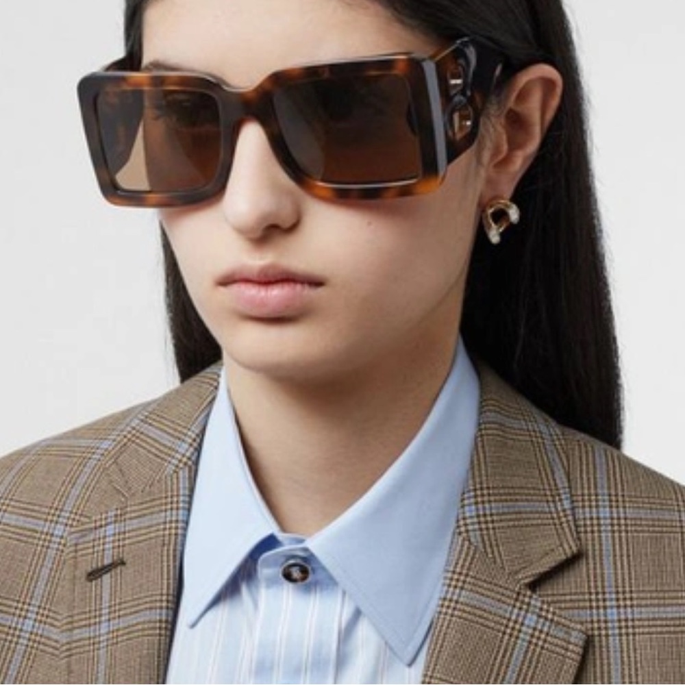 Burberry B Motif Square Frame Sunglasses - Picture 3 of 16